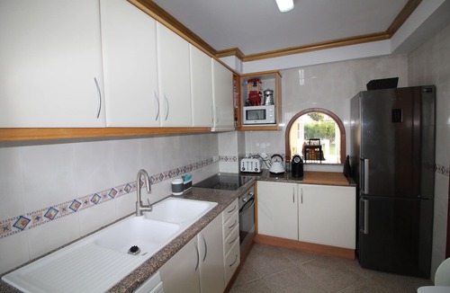 Vale de Carro Villa | Luxury V5 | Pool & Hot Tub | Beach 20 minutes away on foot | Groups & Families