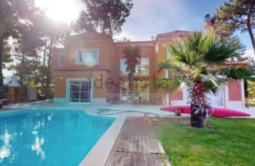 Castelo House | Luxury Villa Aroeira