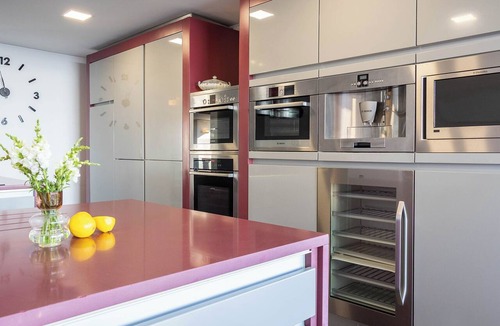 Carreco House | Luxury Villa Sea View - Indoor Heated Pool Included