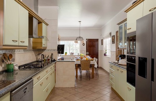 Zambujal Villa | Luxury Villa Sesimbra BreakFast Pool Tennis