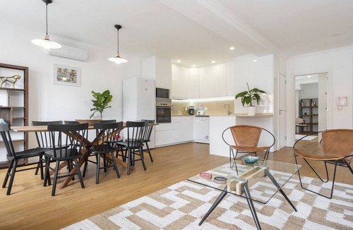 Santo Antonio Apartment | LV Premier Amoreiras AM3: Luxury 4-Bedroom Lisbon Residence with Balconies