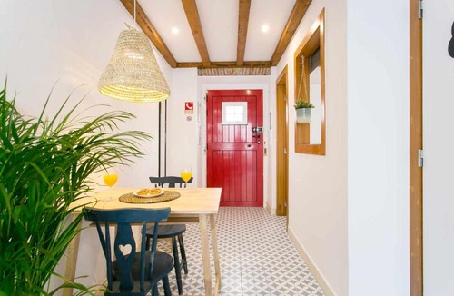 Alcantara Apartment | Lx Factory- Modern Studio com Terraço Privado