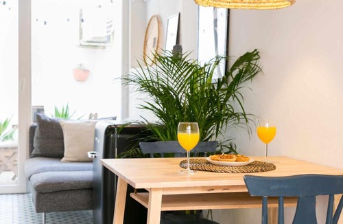 Alcantara Apartment | Lx Factory- Modern Studio com Terraço Privado