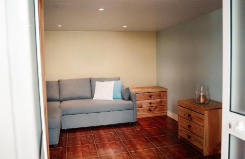 Estreito de Camara de Lobos House | Madeira Island Rustic Mountain Home