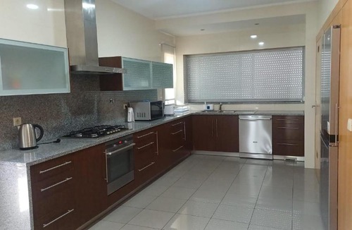 Gualtar Villa | Mansion with Swimming Pool, Pool Table & GrillArea