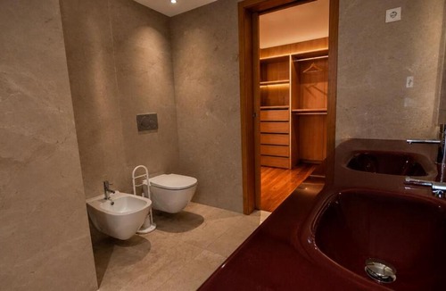 Gualtar Villa | Mansion with Swimming Pool, Pool Table & GrillArea