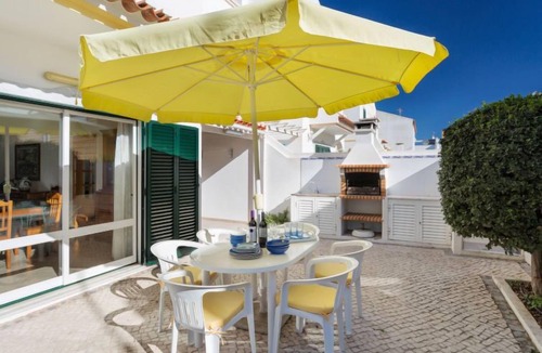 Manta Rota House | Manta Rota 450m from the Beach by Interhome