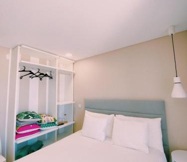 Marinha das Ondas House | Maré Viva Bed & Breakfast