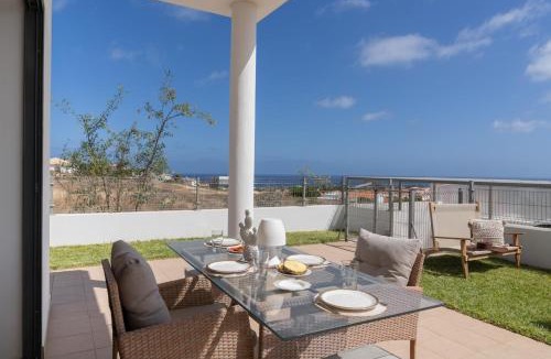 Campo de Baixo House | MarAnteMar by an island apart
