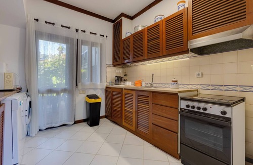 Correeira House | Maria's Villa - Private Pool, Barbecue and Sun