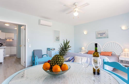 Praia da Luz Apartment | Mariners (3) - Bright and stylish apartment - 2 minute walk to the beach