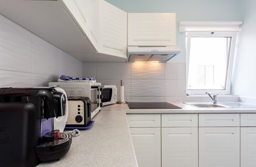 Praia da Luz Apartment | Mariners (3) - Bright and stylish apartment - 2 minute walk to the beach