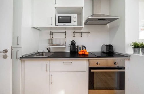 Sao Cristovao e Sao Lourenco Apartment | Martim Moniz Central Studio | Premium Location