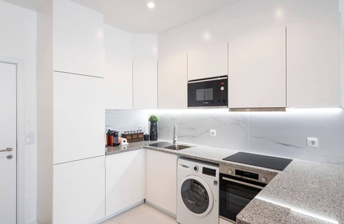 Leixões Apartment | Matosinhos Beach Freedom by LovelyStay