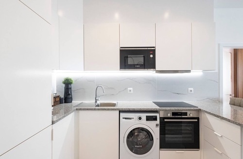 Leixões Apartment | Matosinhos Beach Freedom by LovelyStay