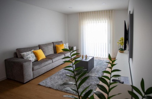 Medelo Apartment | Matriz Inn IV - Apartamento T3 no Centro de Fafe