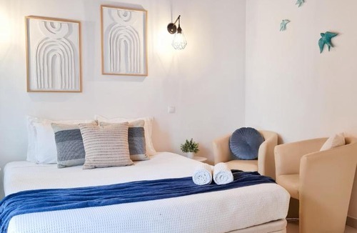 Ferragudo House | MINHA CASA SUA CASA - Cozy Little House, AC & WiFi