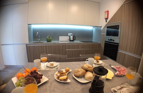 Sao Nicolau House | Miradouro 25 | Porto centre - luxury epic views