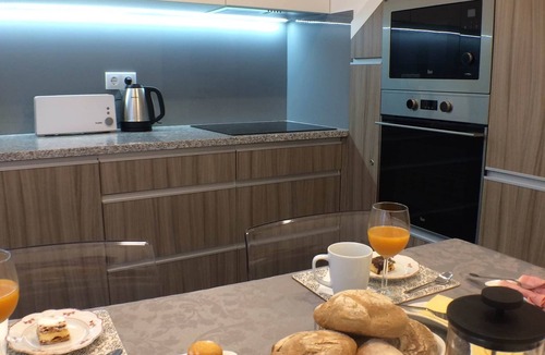 Sao Nicolau House | Miradouro 25 | Porto centre - luxury epic views