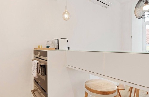 Belem Apartment | Modern 1BDR Stay in Charming Belém