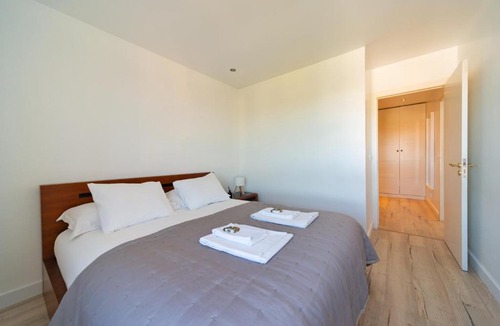 Cascais Apartment | Modern 2 Bedroom Apartment with Balcony in Cascais