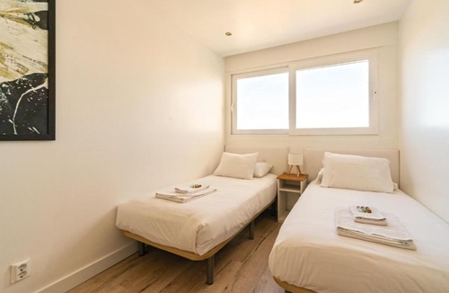 Cascais Apartment | Modern 2 Bedroom Apartment with Balcony in Cascais