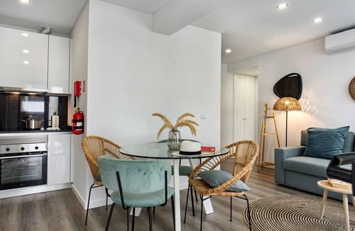 Faro City Centre Apartment | Modern and welcoming, centrally located