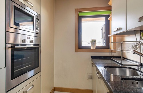 Sao Jorge de Arroios Apartment | Modern Apartment in Anjos by LovelyStay