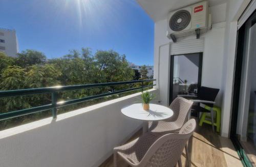Cavacos Apartment | Modern Beach Apartment - Avenida Mar 1 - 150 mts da praia