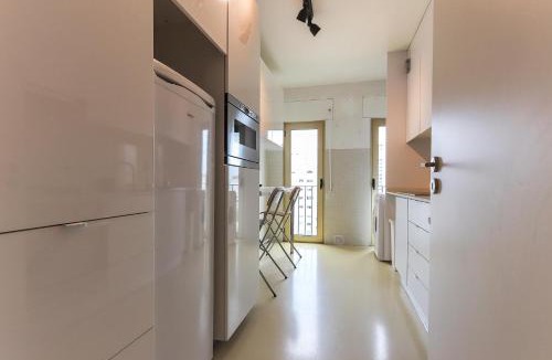 Casal da Ladeira Apartment | Modern & Bright Avenidas Novas by Homing
