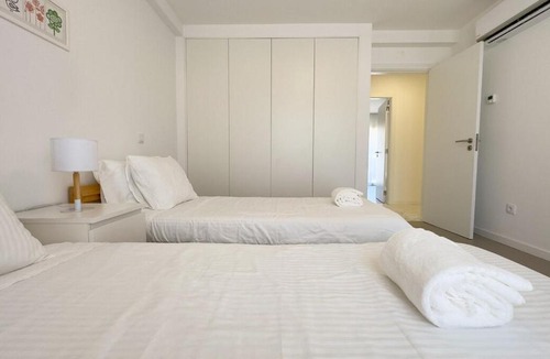 Penela House | Modern Bungalow near Penela