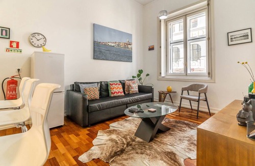 Sacramento Apartment | Modern Chiado Apt by Santa Justa | Full AC, views, 2 Lifts & Fast WiFi