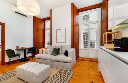 Sao Paulo Apartment | Modern Comfort in Old Lisbon