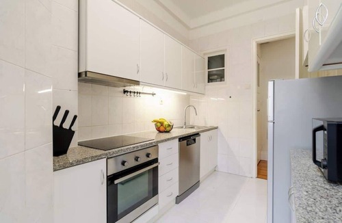 Bonfim Apartment | Modern & Cozy Flat with Workspace by HostWise