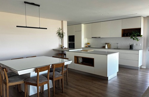 Pevidem House | Modern house with a garden, a view, and room for 7 guests