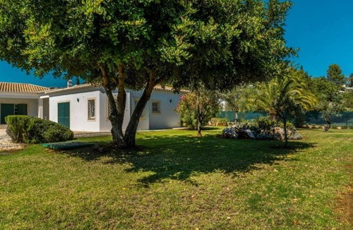 Alcalar House | Modern remodeled Villa w/private pool & Wi-Fi