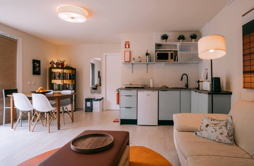Malinha Apartment | Modern/rustic apartment 5p