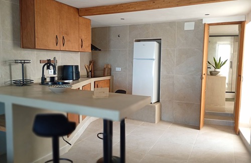 Trafaria Apartment | Modern Studio Almada | Near Lisbon & Sea