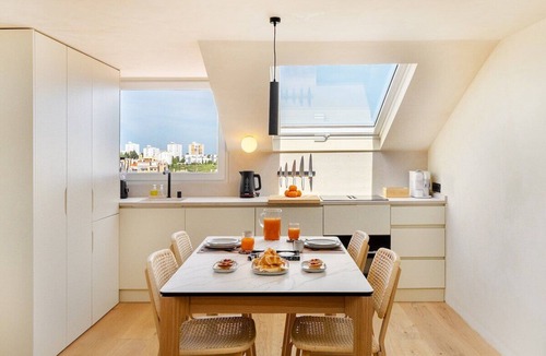 Beato Apartment | Modern Studio for Easy Everyday Living