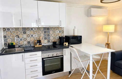 Manique de Baixo House | Modern Studio with Private Patio near Cascais and Sintra