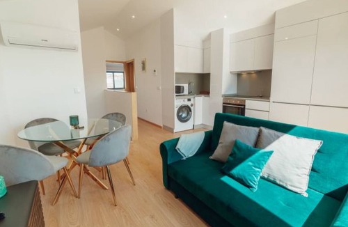 Campanha Apartment | MODERN & STYLISH APARTMENT III by VACATIONY by Interhome