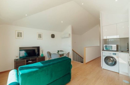 Campanha Apartment | MODERN & STYLISH APARTMENT III by VACATIONY by Interhome