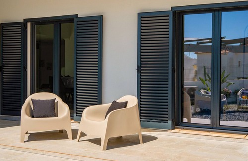 Albufeira Villa | Modern Villa w/Heatable Pool in Albufeira