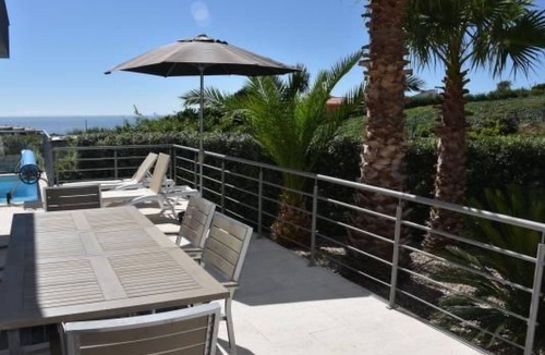 Atalaia House | Moderne Villa mit privatem Pool und Meerblick by Interhome