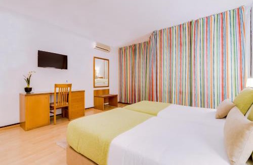 Areias de Sao Joao Hotel | Monica Isabel Beach Club