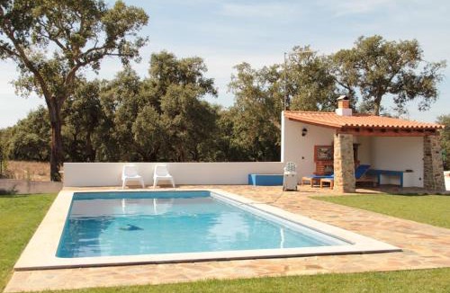 Bicos Villa | Monte Azul - Casas de Campo do Junqueirinho