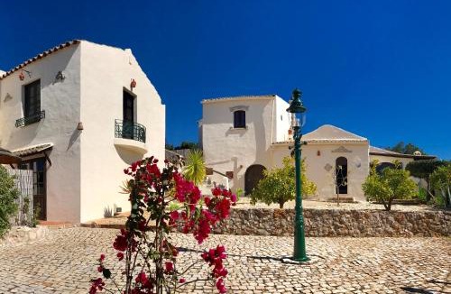Goldra Villa | Monte Borboleta - Villas, Apartments