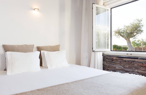 Mourao House | Monte Falperras