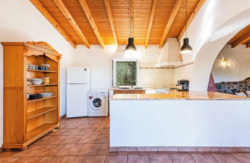 Reliquias Cottage | Monte Labarito - Casa de Baixo - Country House 30' away from the beach