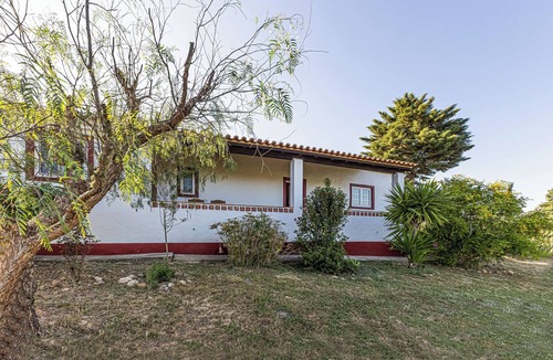 Reliquias Cottage | Monte Labarito - Casa de Baixo - Country House 30' away from the beach